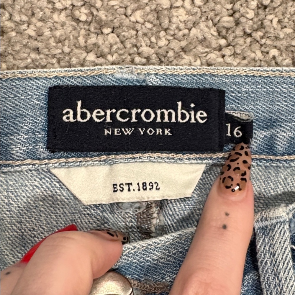 Vintage Girls Abercrombie Mini Skirt - Picture 2 of 5
